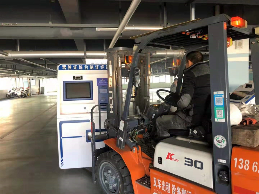 蘇州相城區(qū)叉車租賃，設(shè)備搬運(yùn)